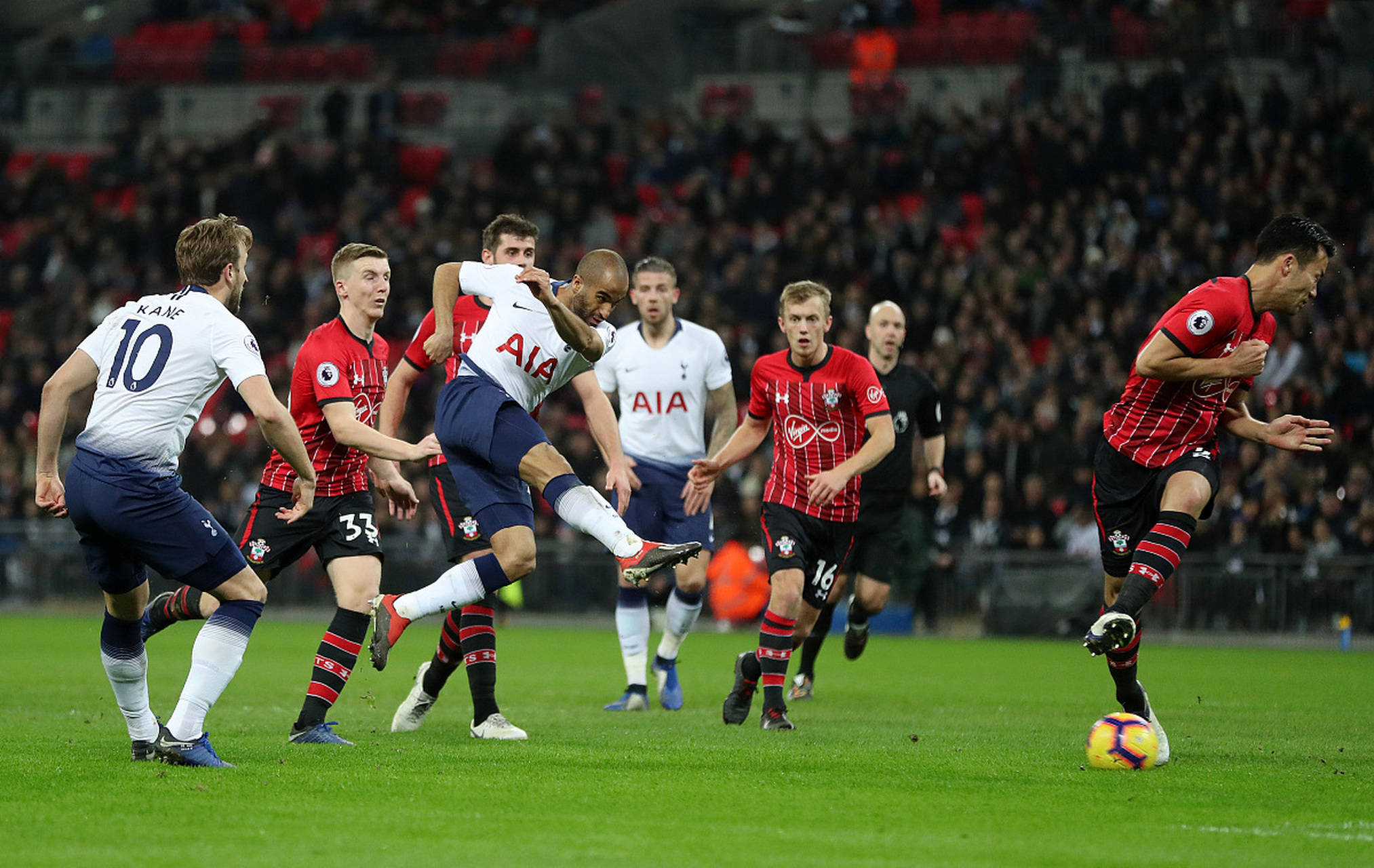 且他还有时 且他还有时